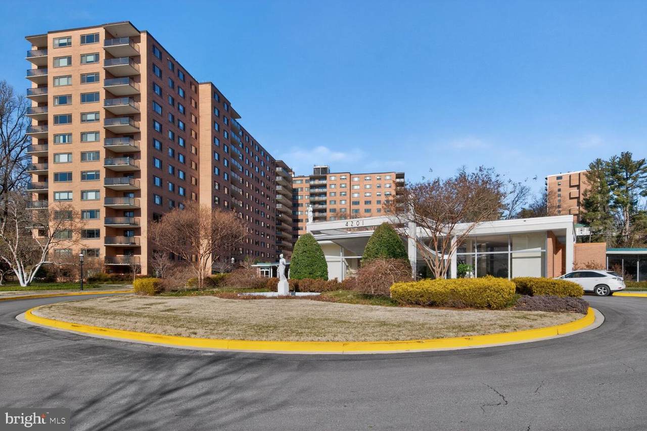 4201 Cathedral Avenue - Photo 1