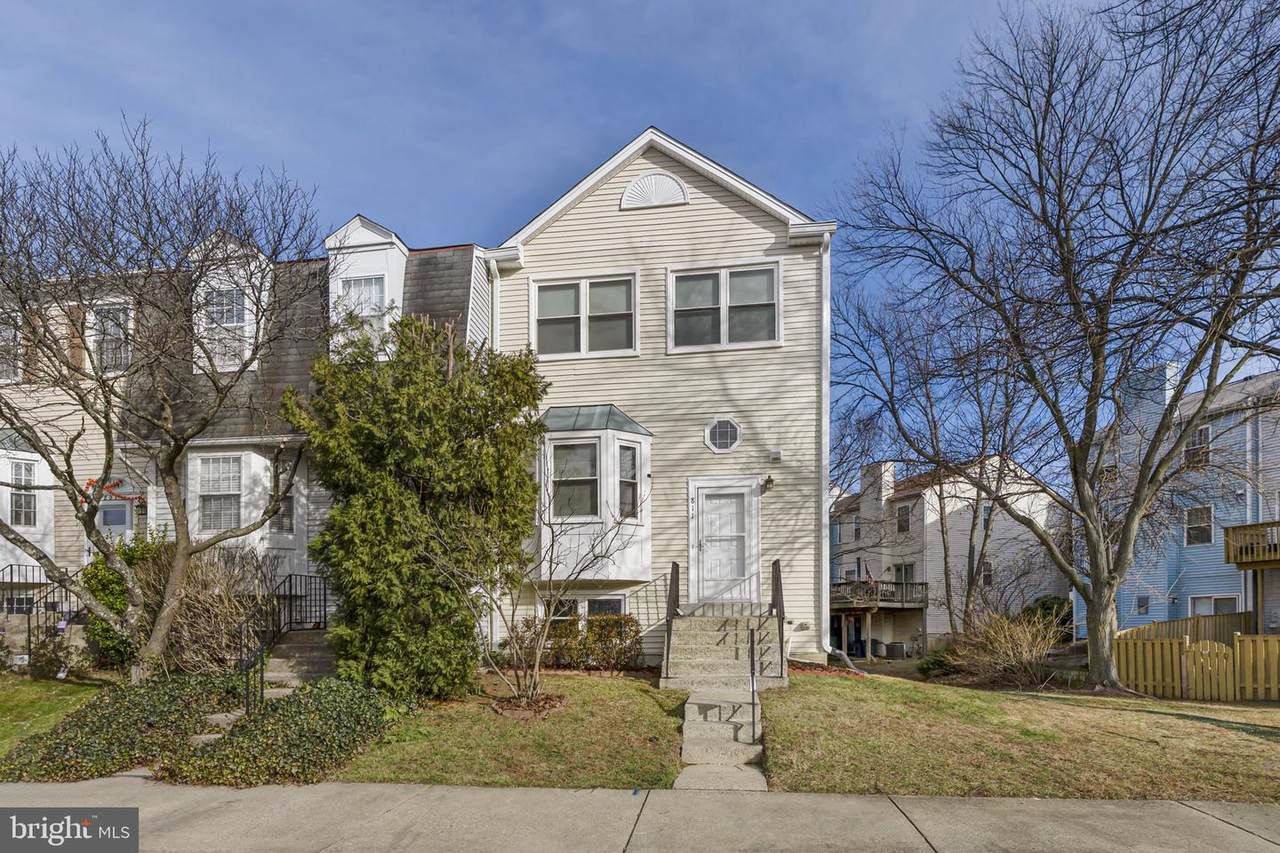 811 Flagler Drive - Photo 1