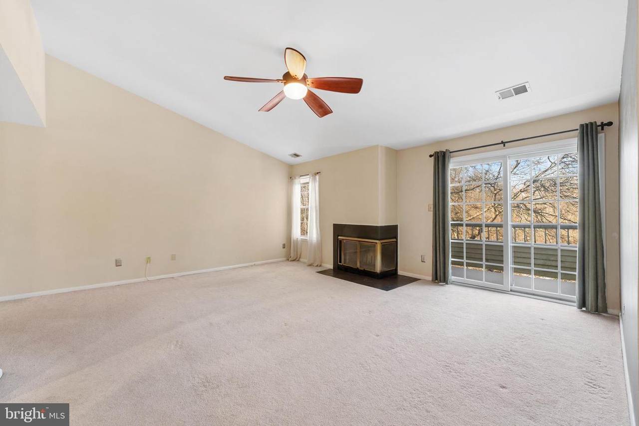 303 Trinity Court - Photo 1