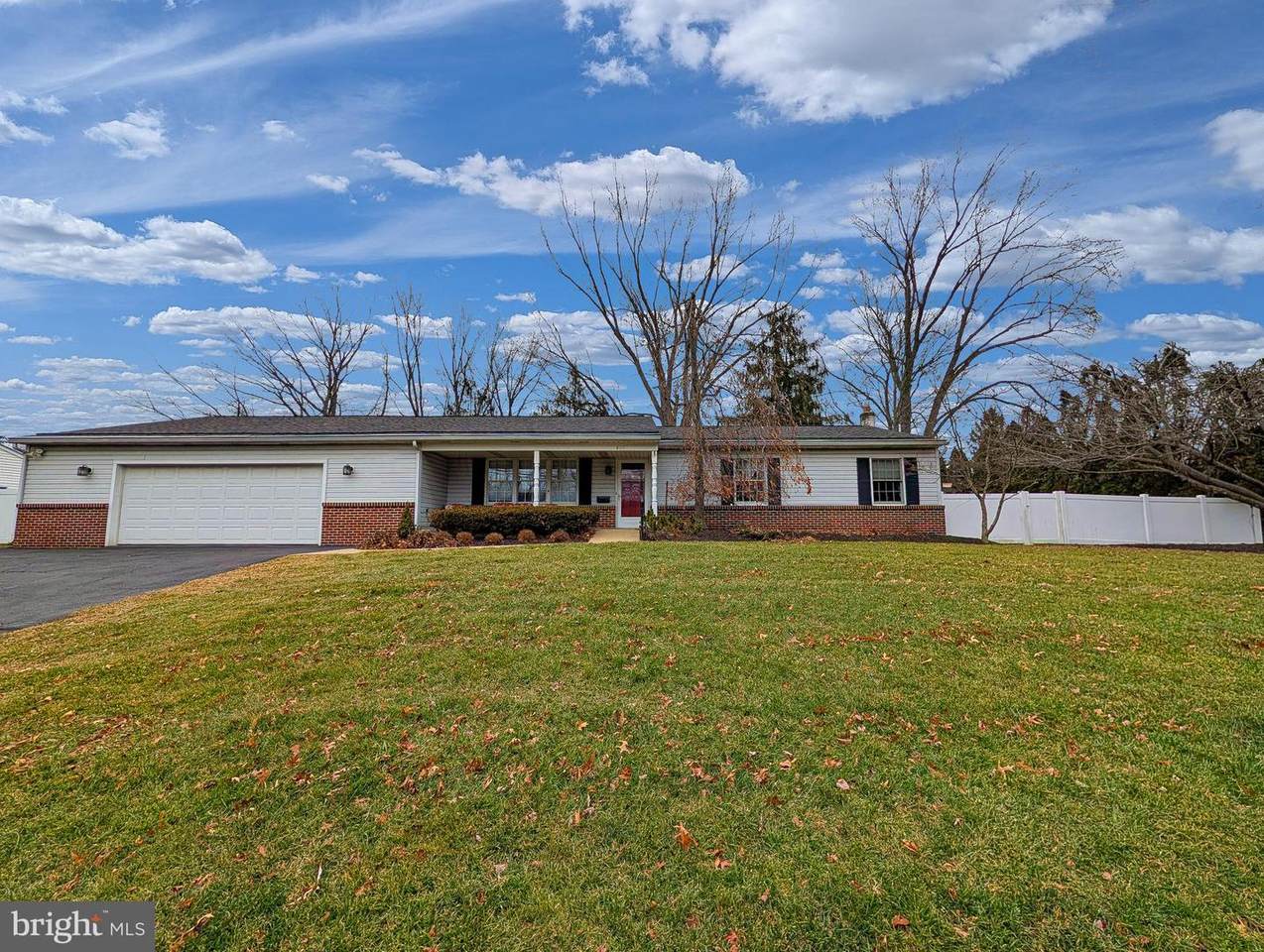 807 Broad Street - Photo 1