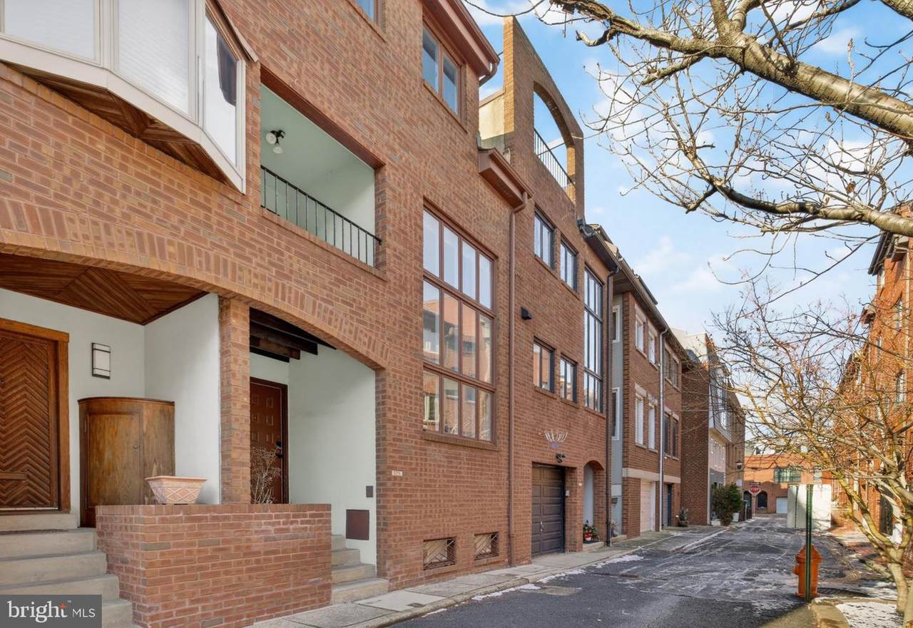 718 Philip Street - Photo 1