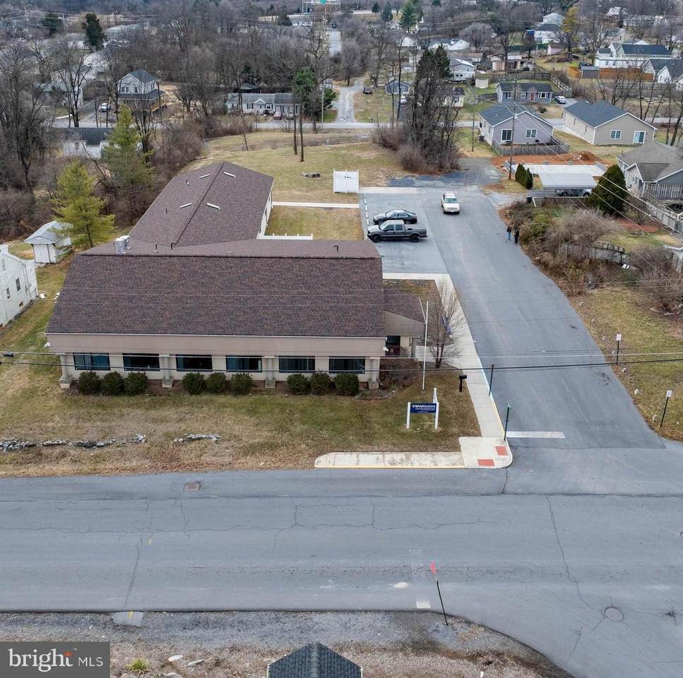 415 Wilson - Photo 1