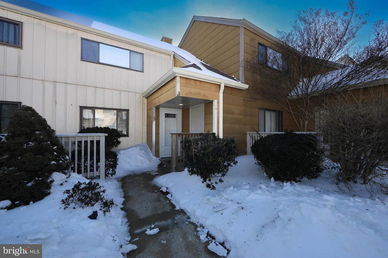 29 Chiswick Drive - Photo 1
