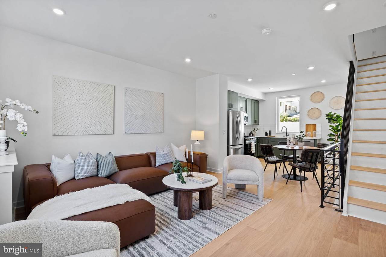 2118 Rush Street - Photo 1