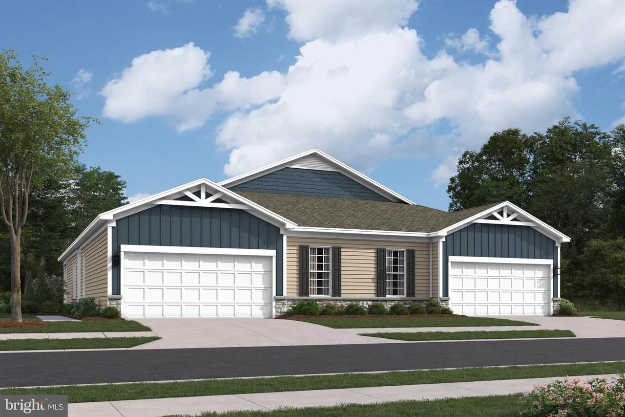 102 Delhaas Circle - Photo 1