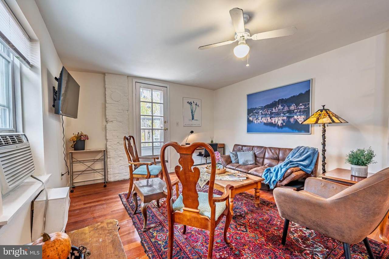 2007 Mount Vernon Street - Photo 1