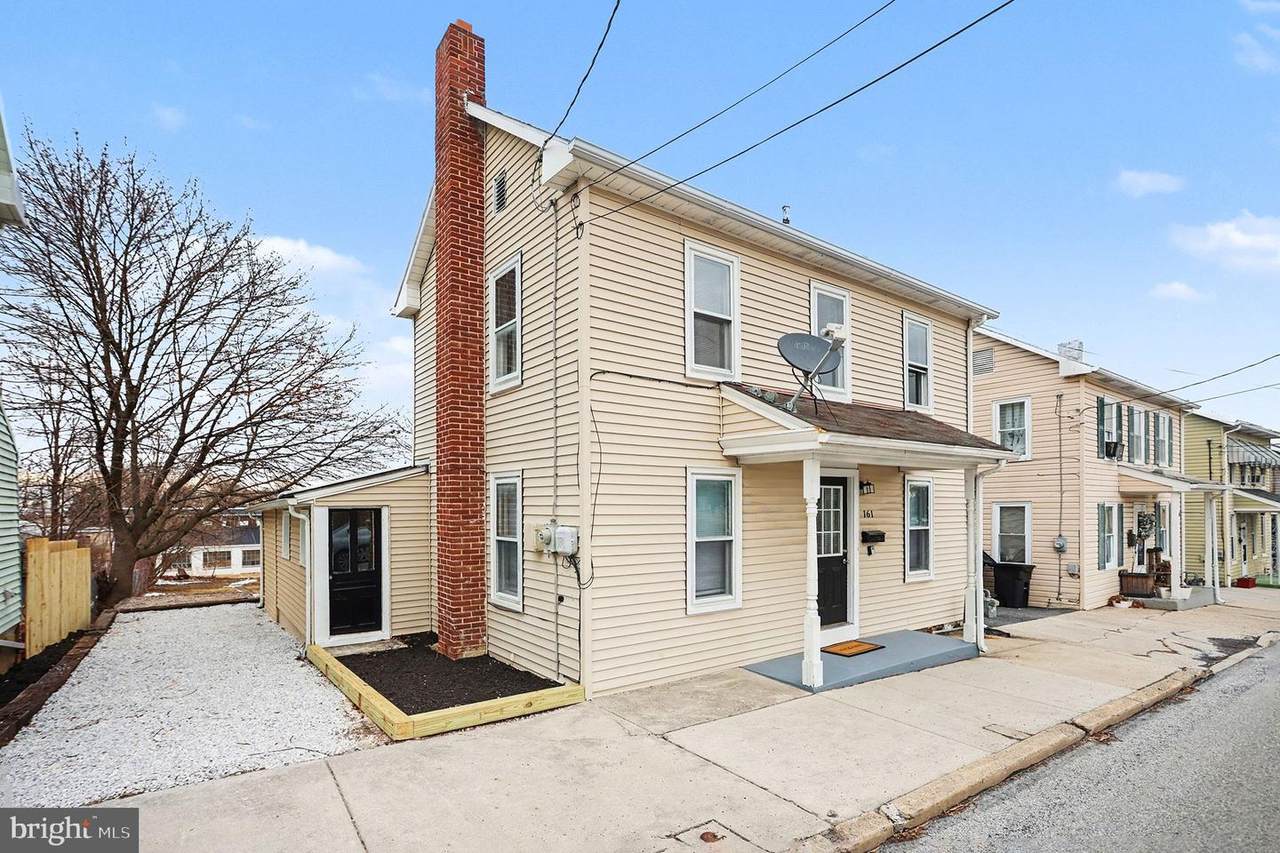 161 Cemetery Street - Photo 1