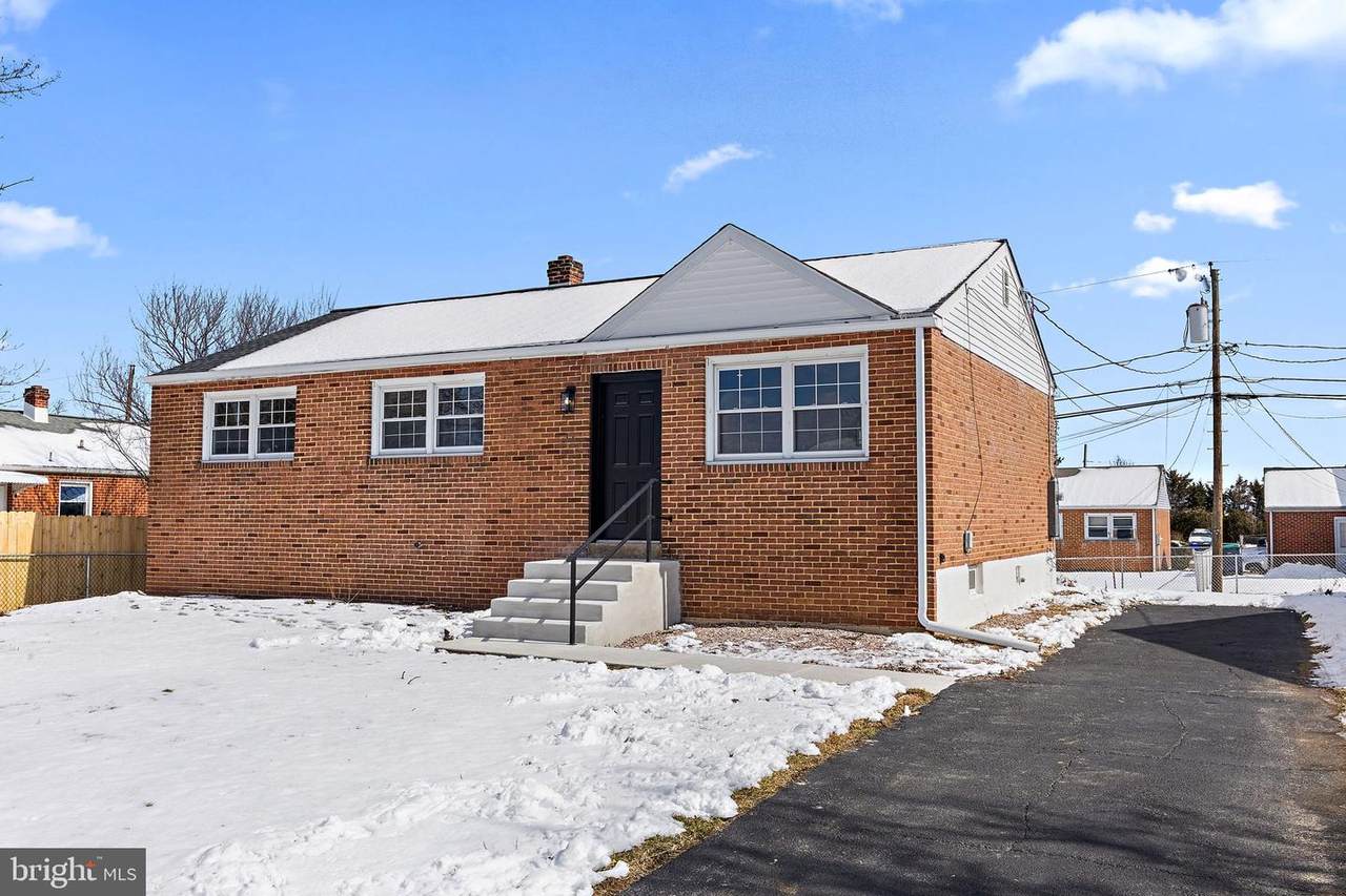 318 Dupont Road - Photo 1