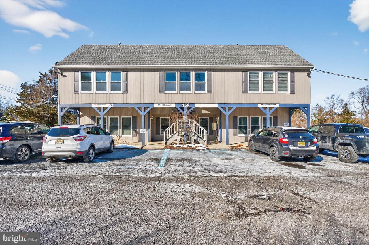 459 Oakshade - Photo 1