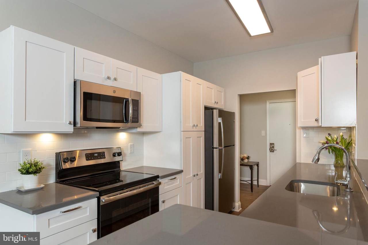 313 Creek Drive - Photo 1