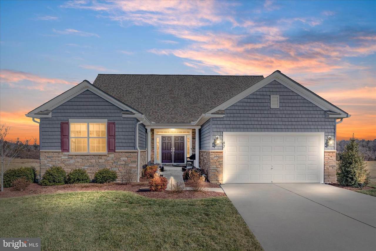 87 Albatross Court - Photo 1