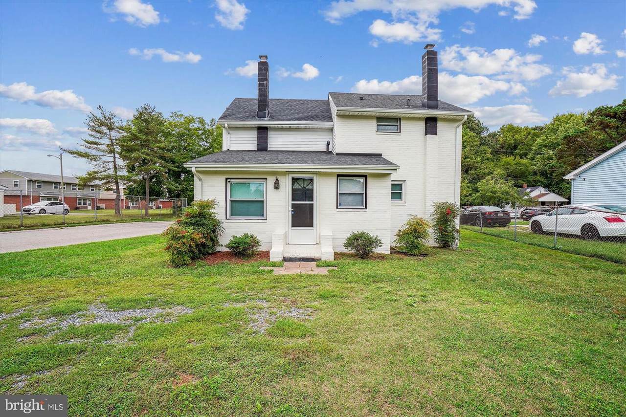 616 Hubert Street - Photo 1