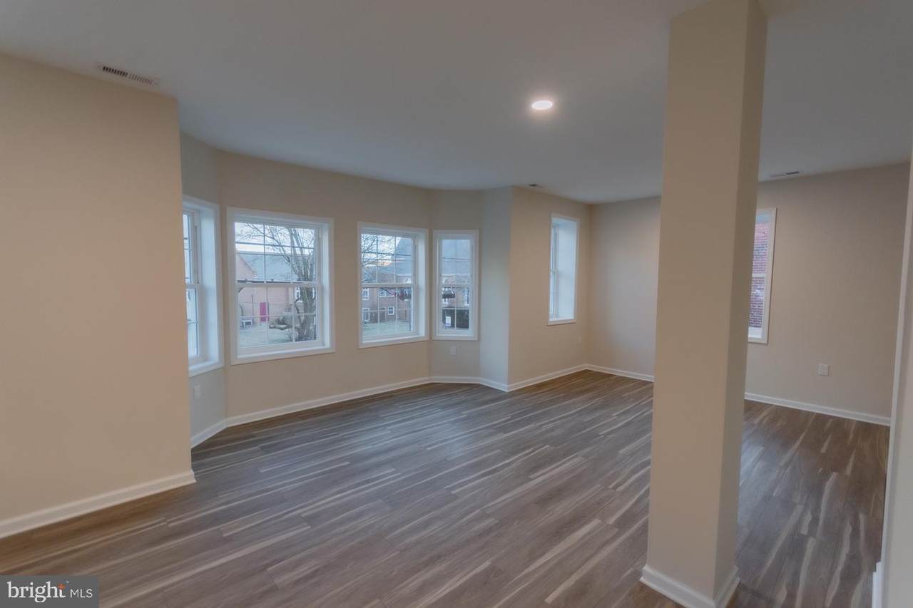 215 King Street - Photo 1