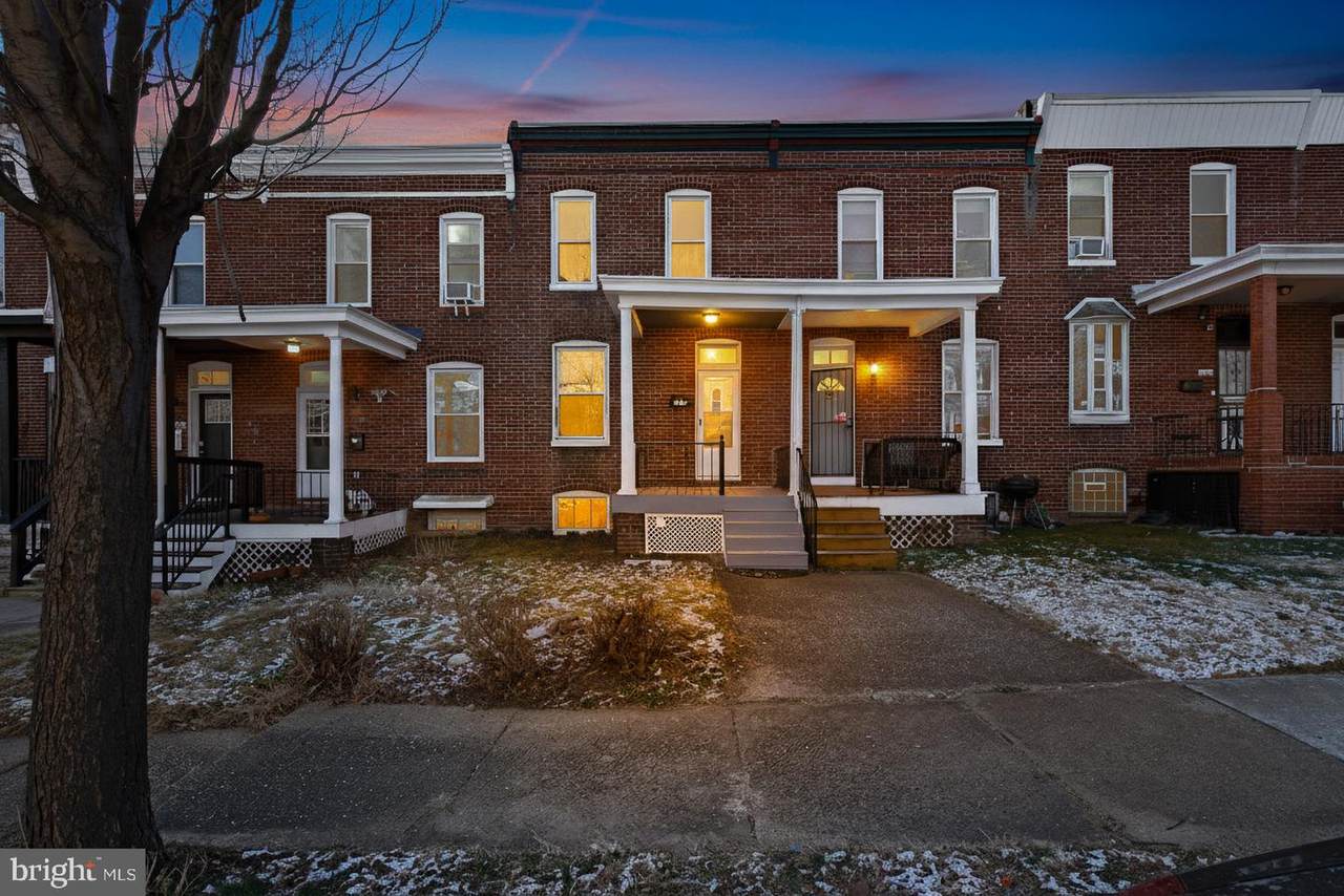 731 36TH Street - Photo 1