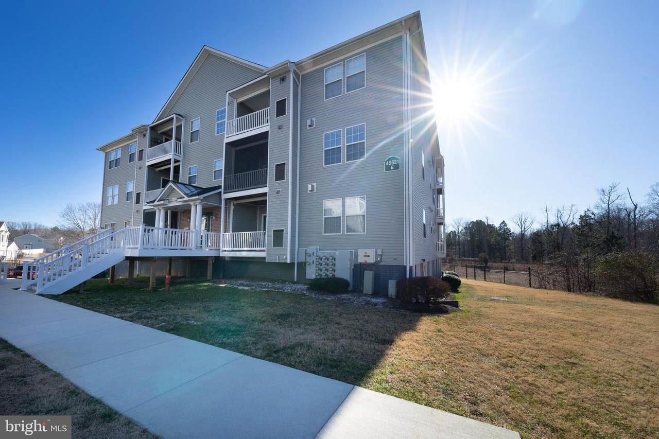 45521 Westmeath Way - Photo 1