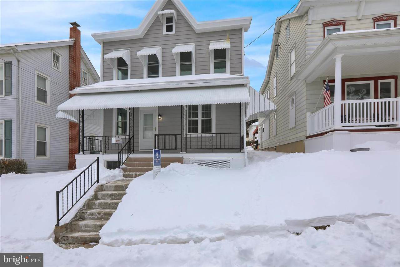 42 Chestnut Street - Photo 1