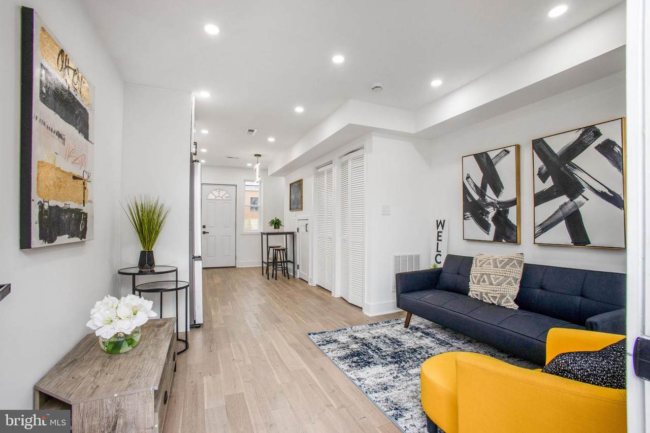 702 19TH Street - Photo 1