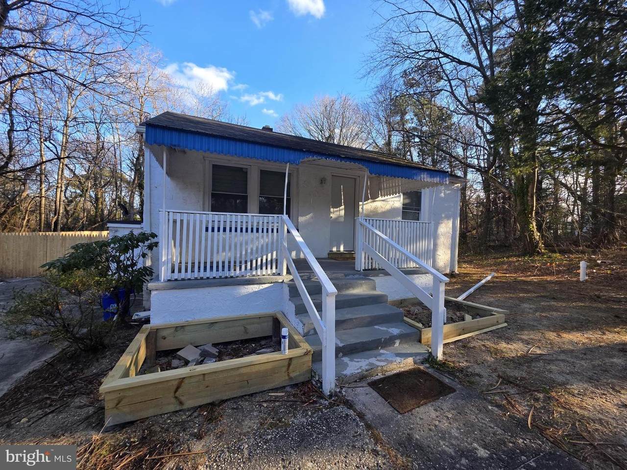 110 Howard Avenue - Photo 1