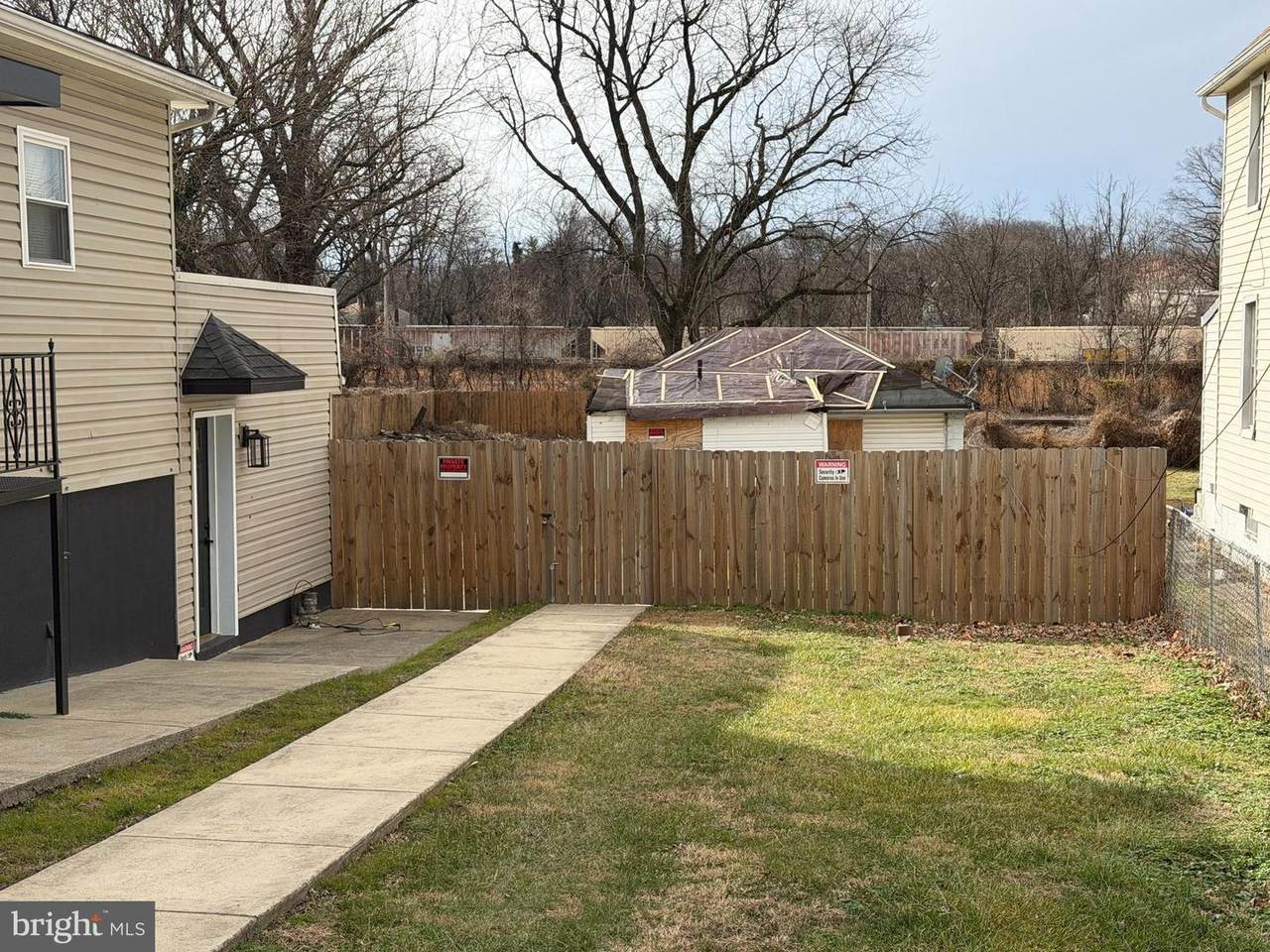 1704 Harman Avenue - Photo 1