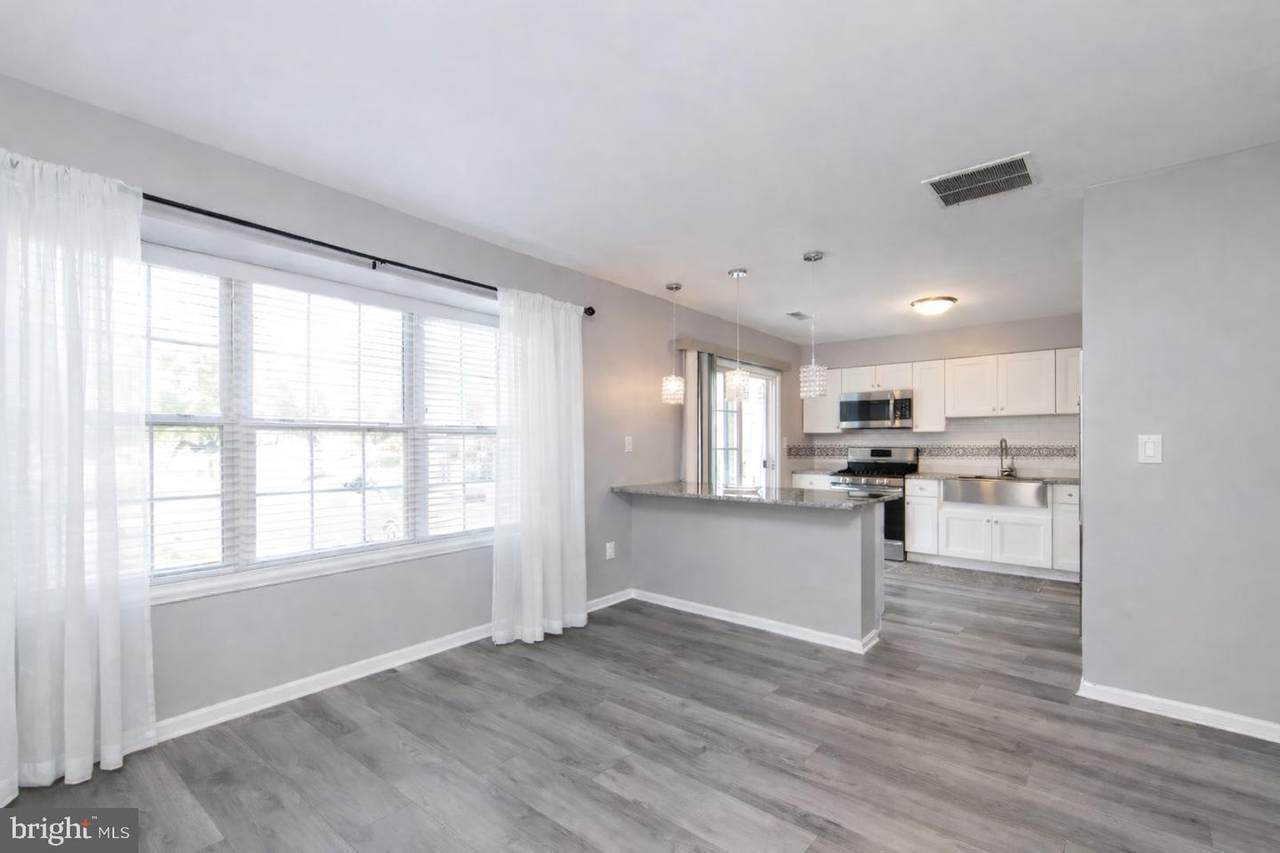 304 Coventry Way - Photo 1