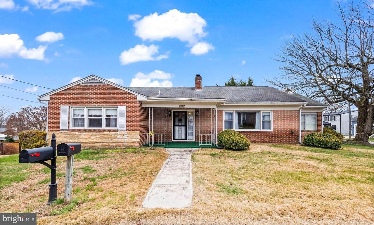 8401 F Street - Photo 1