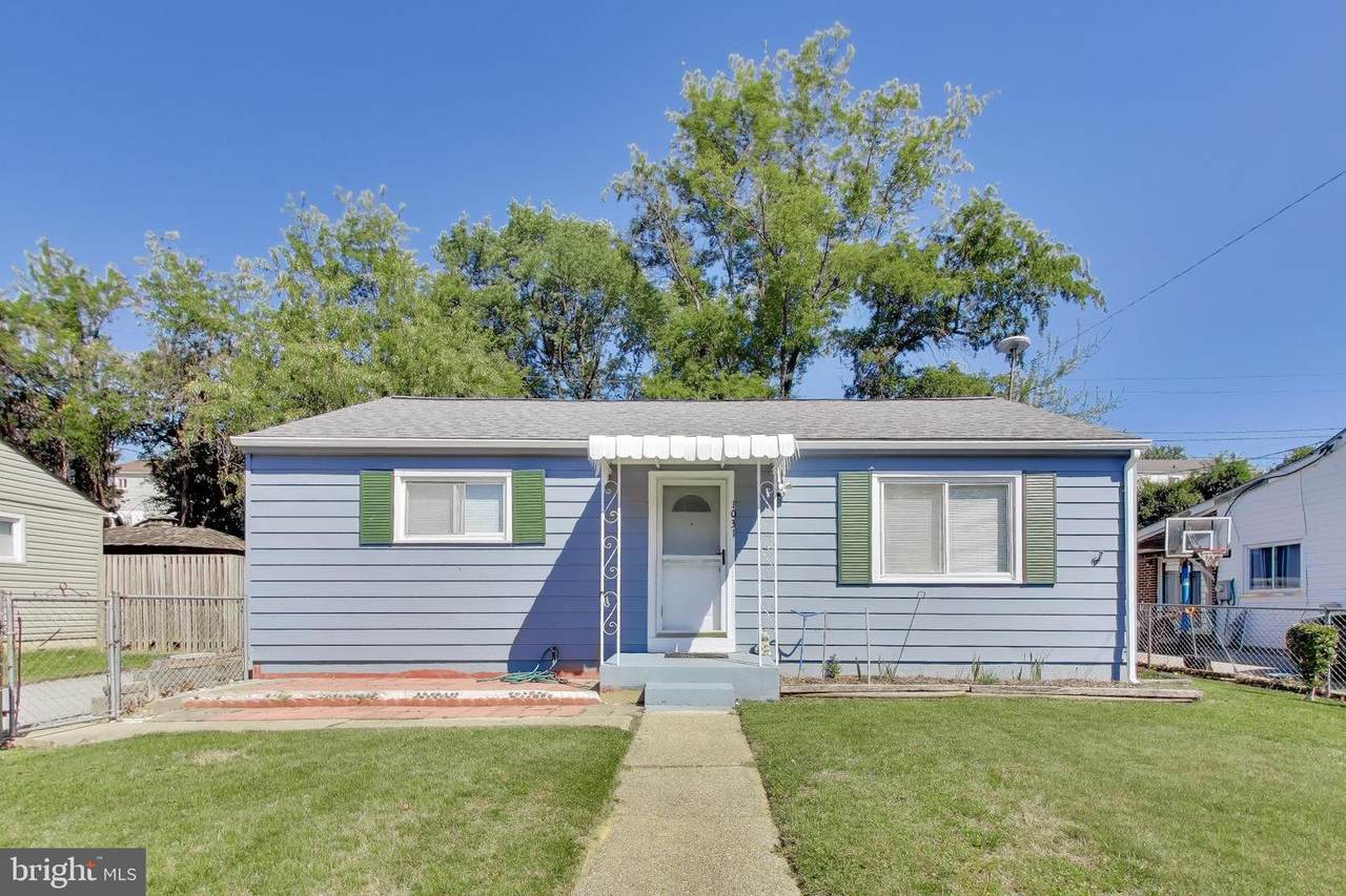 1031 Marton Street - Photo 1