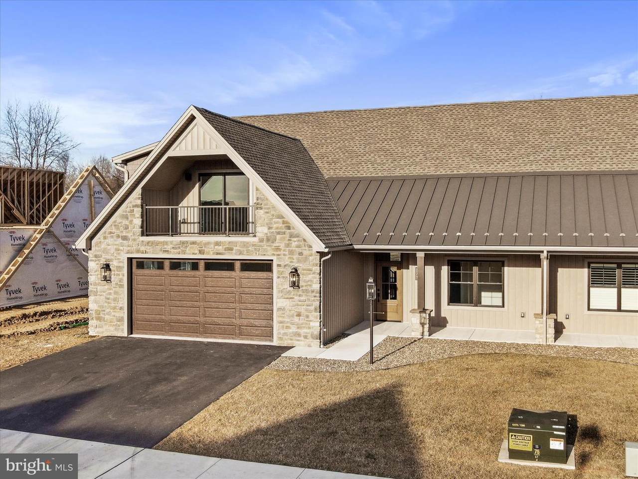 173 Matthew Drive - Photo 1