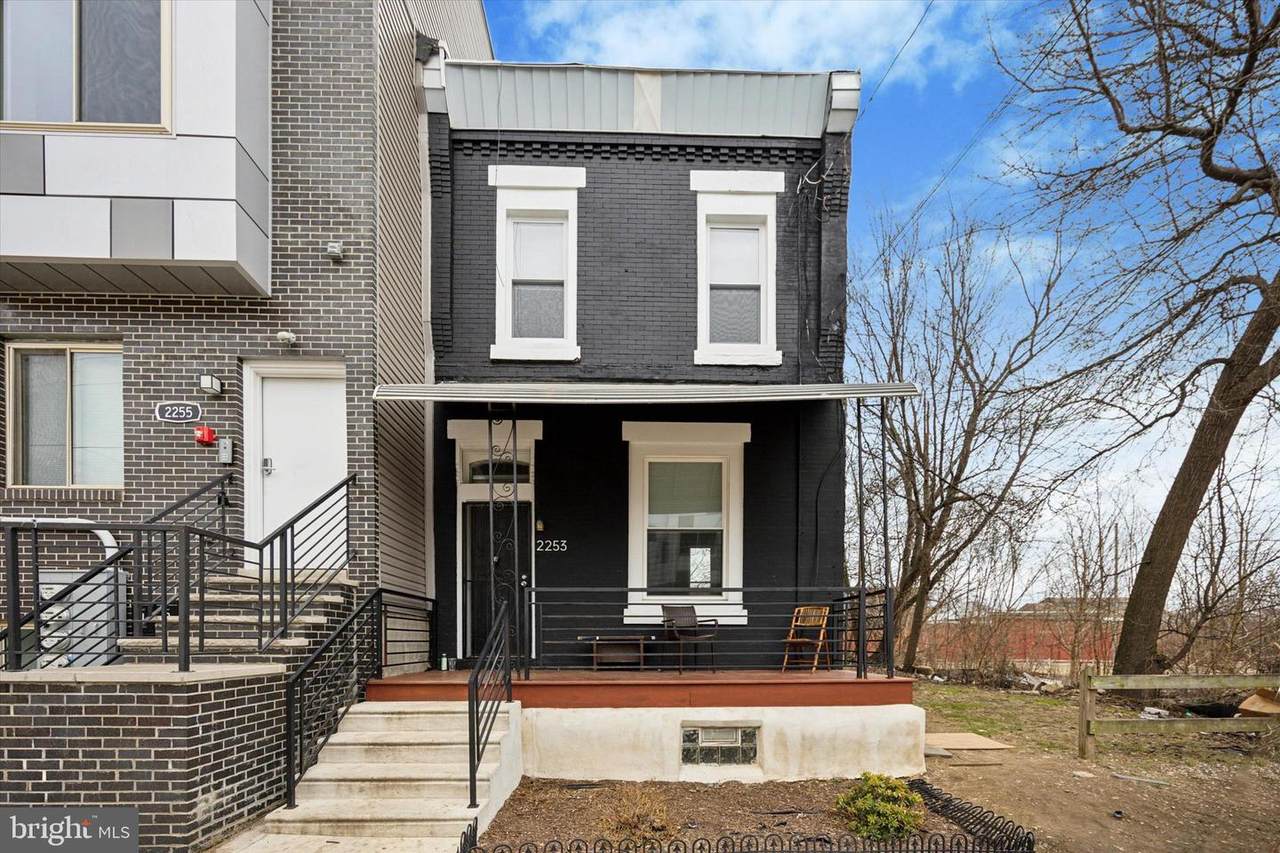 2253 Delhi Street - Photo 1