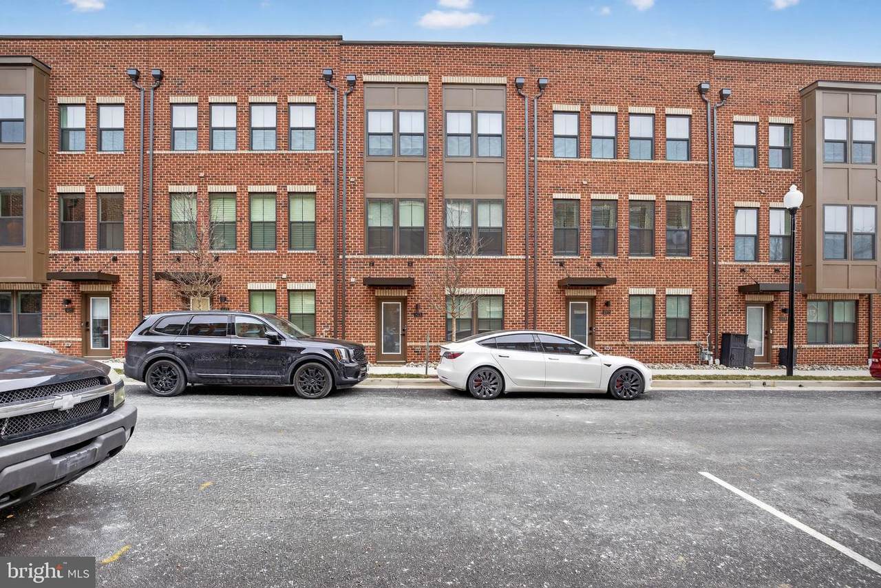 1575 Lowman Street - Photo 1