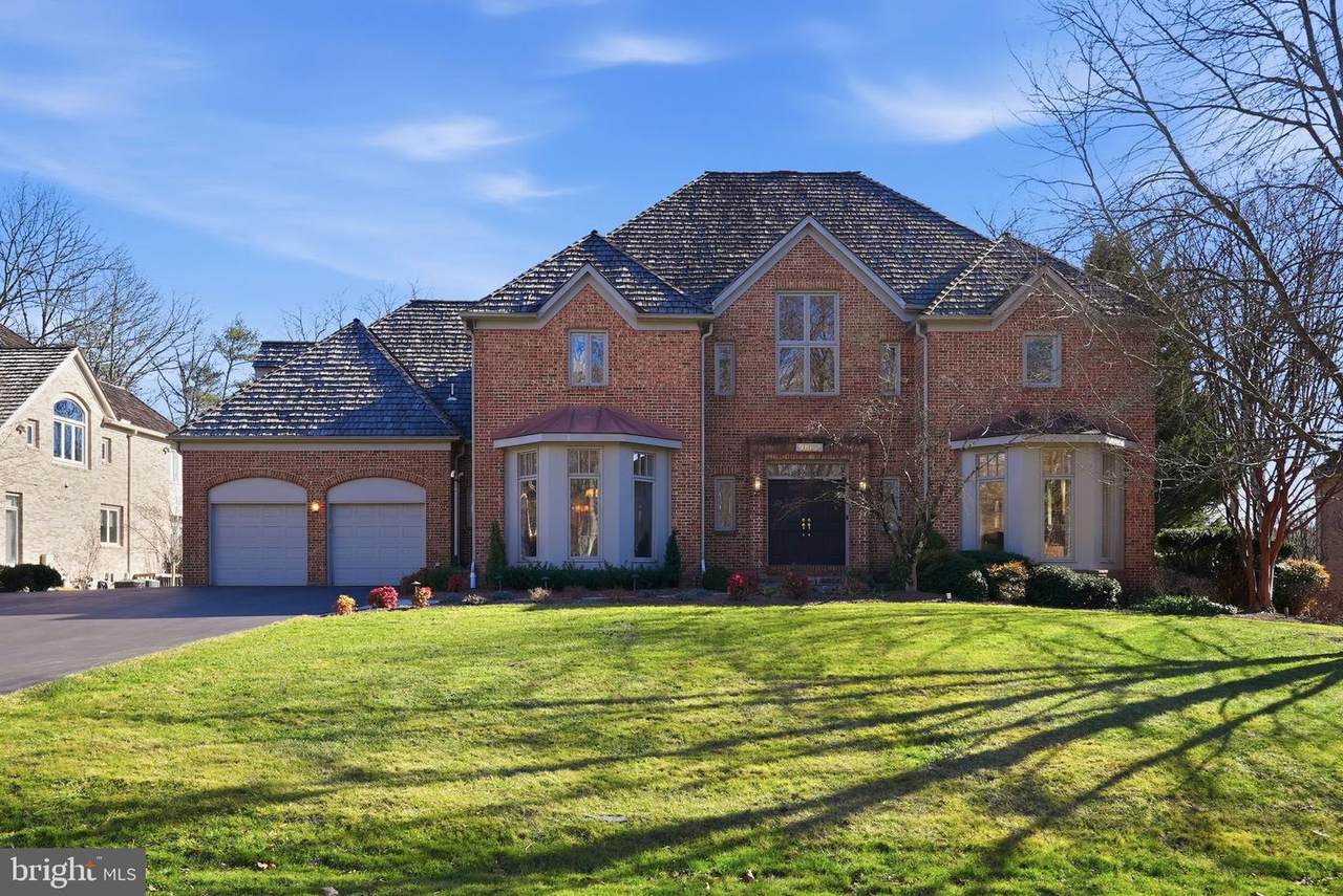 9860 Avenel Farm - Photo 1