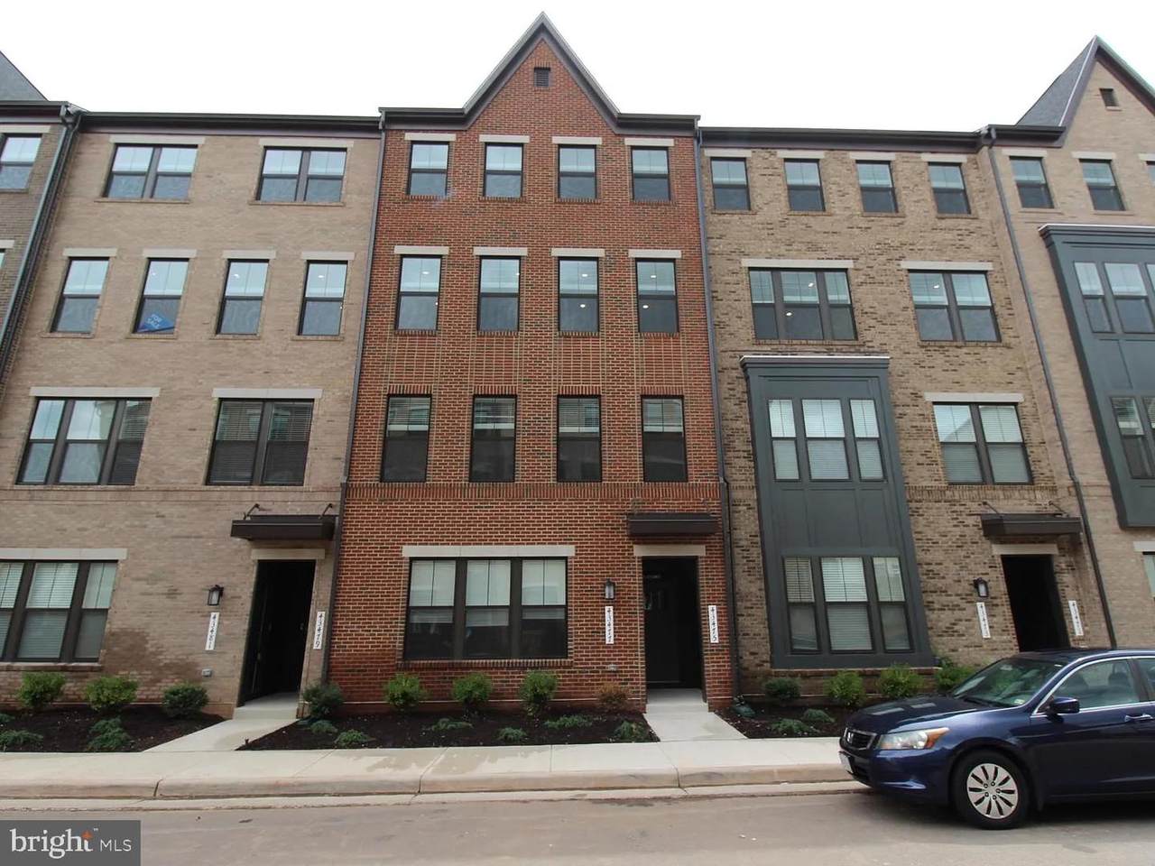 43477 Stonewood Terrace - Photo 1