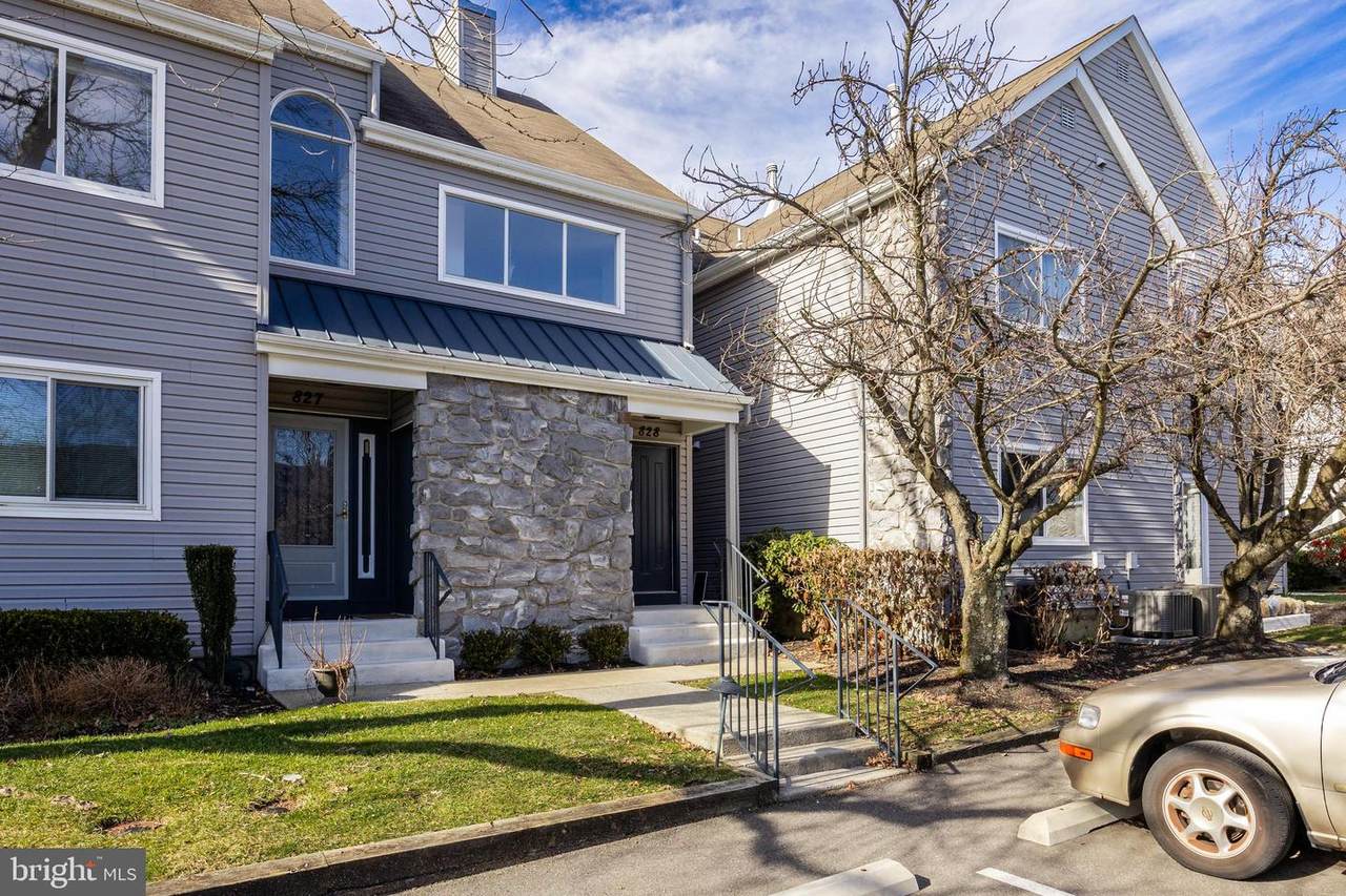 828 Chanticleer - Photo 1