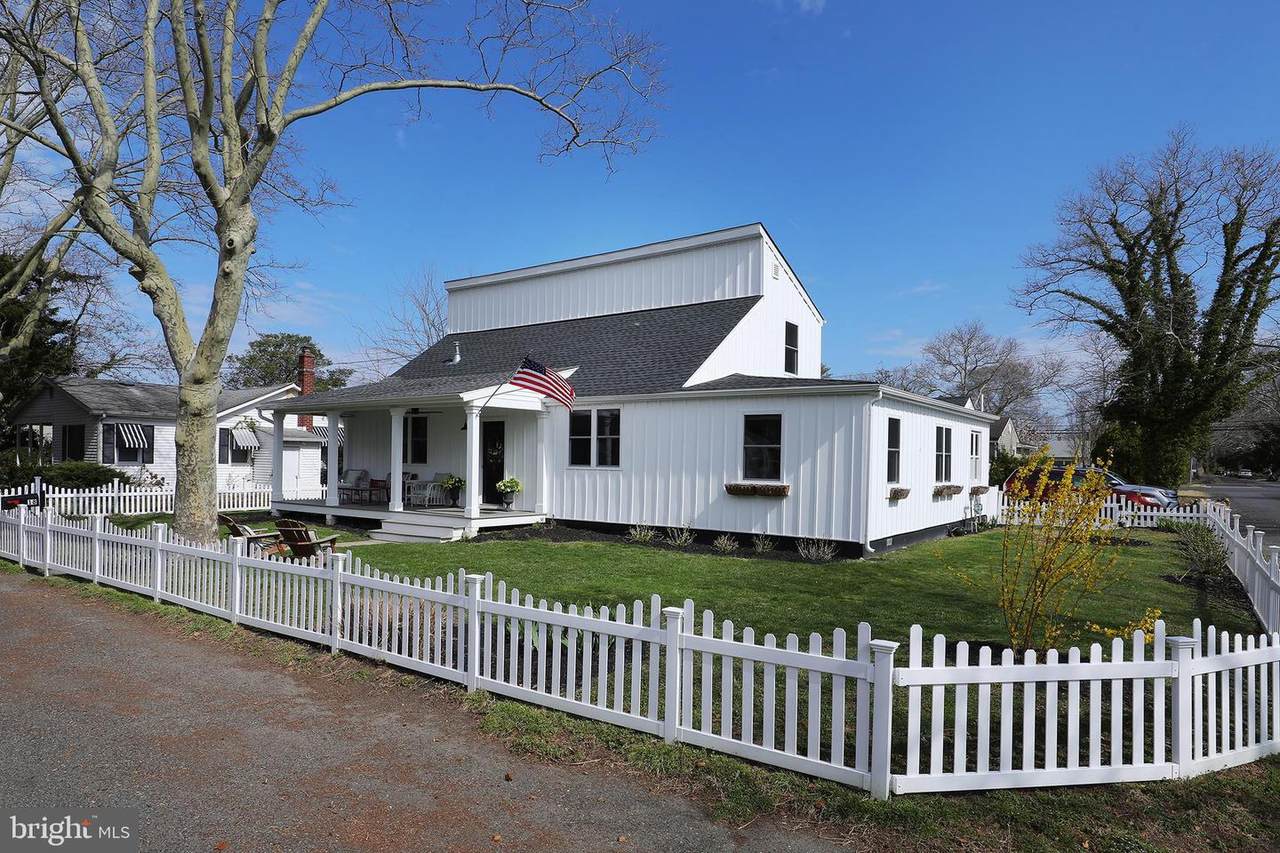 18 Bucknell Avenue - Photo 1