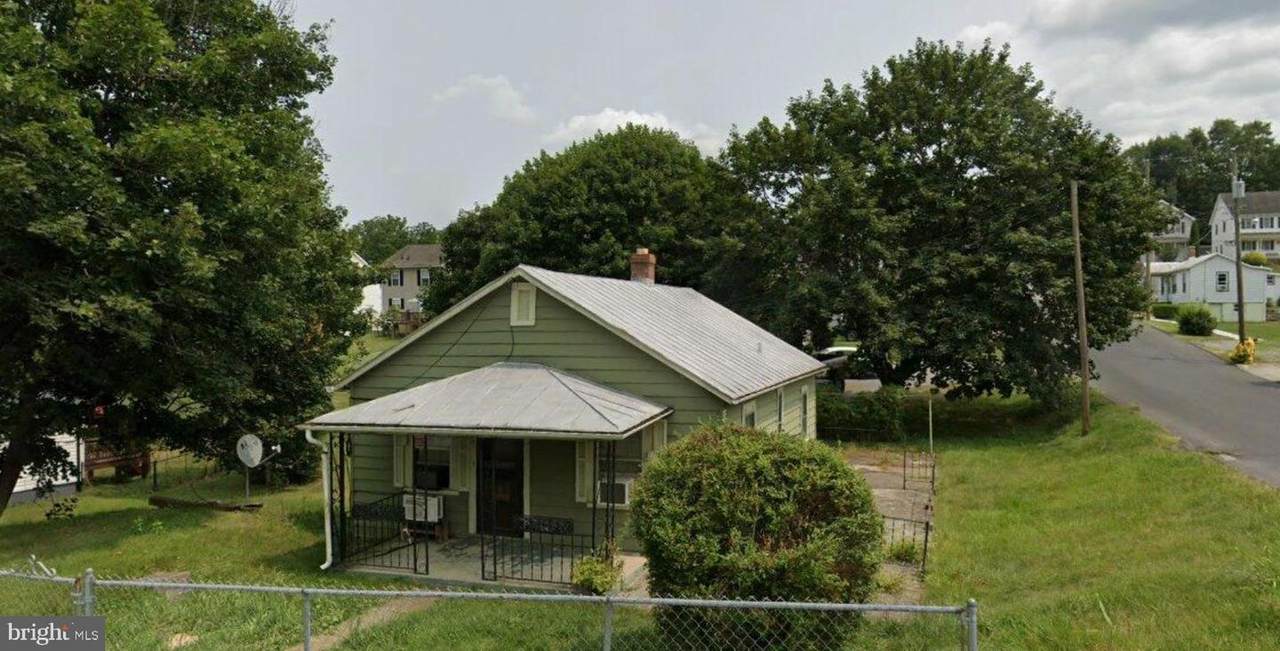 601 Grubert Avenue - Photo 1