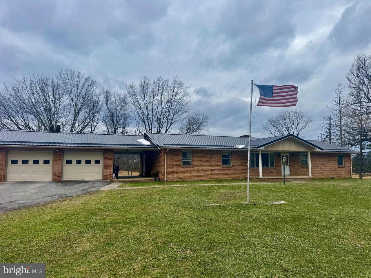 5178 Beverly Pike - Photo 1