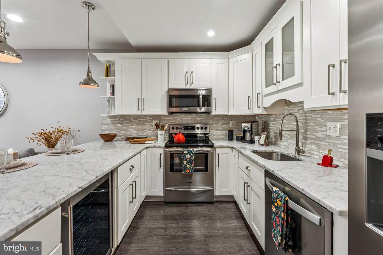 1833 California Street - Photo 1