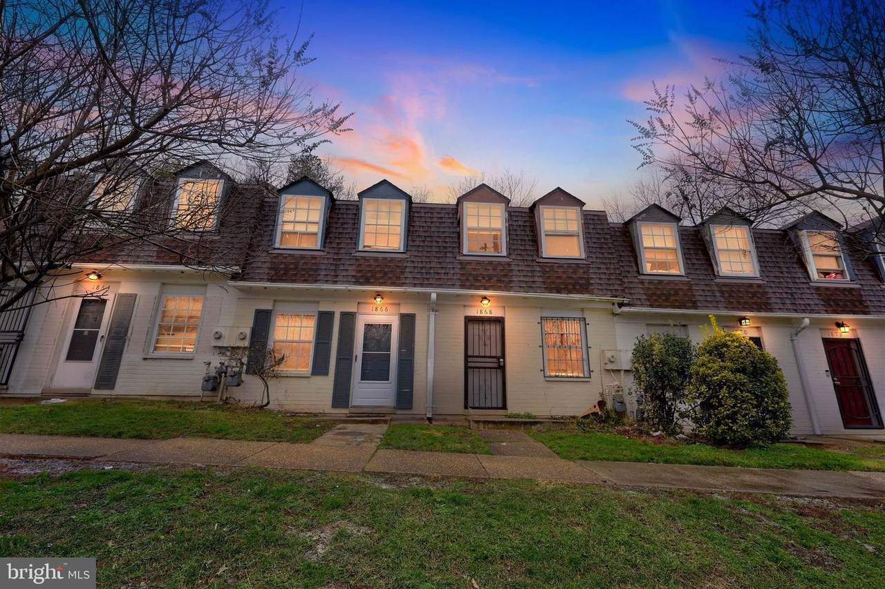 1868 Dutch Village Drive - Photo 1