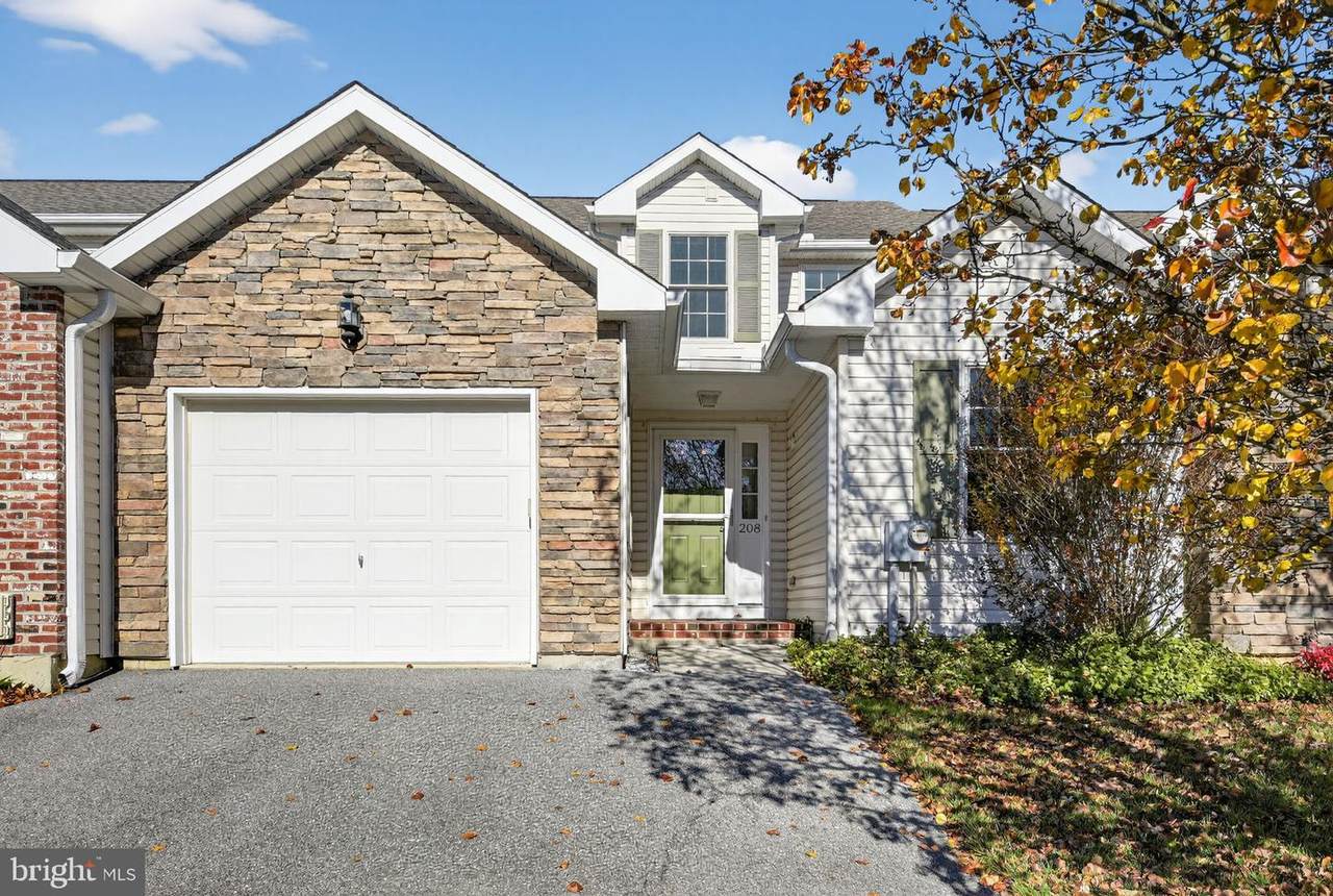 208 Hoyer Court - Photo 1