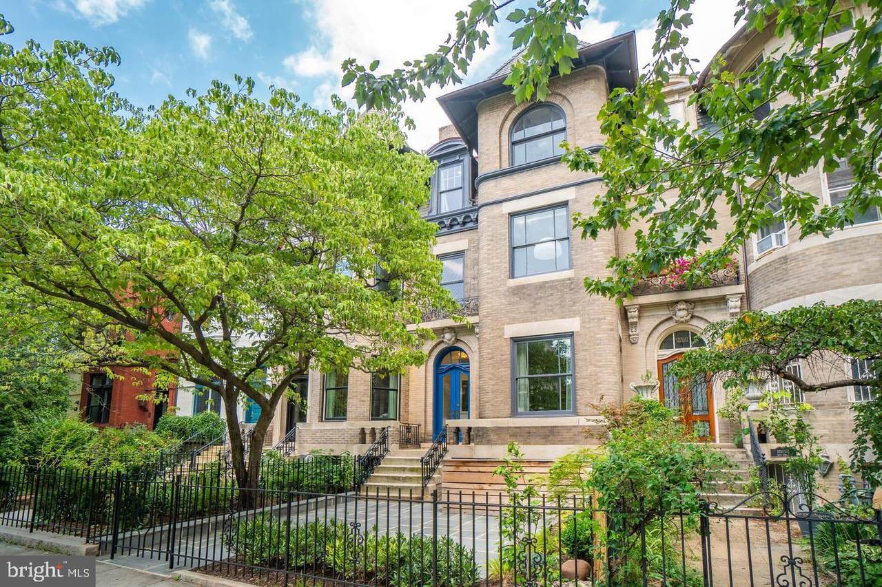 1723 19TH Street - Photo 1