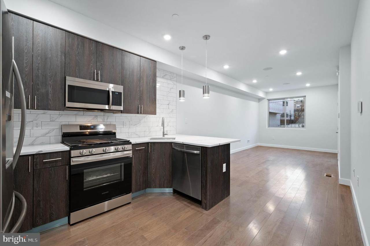 2138 Franklin Street - Photo 1