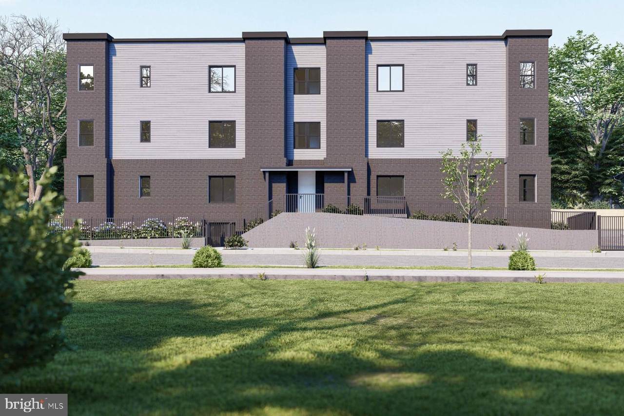 2611 12TH Place - Photo 1