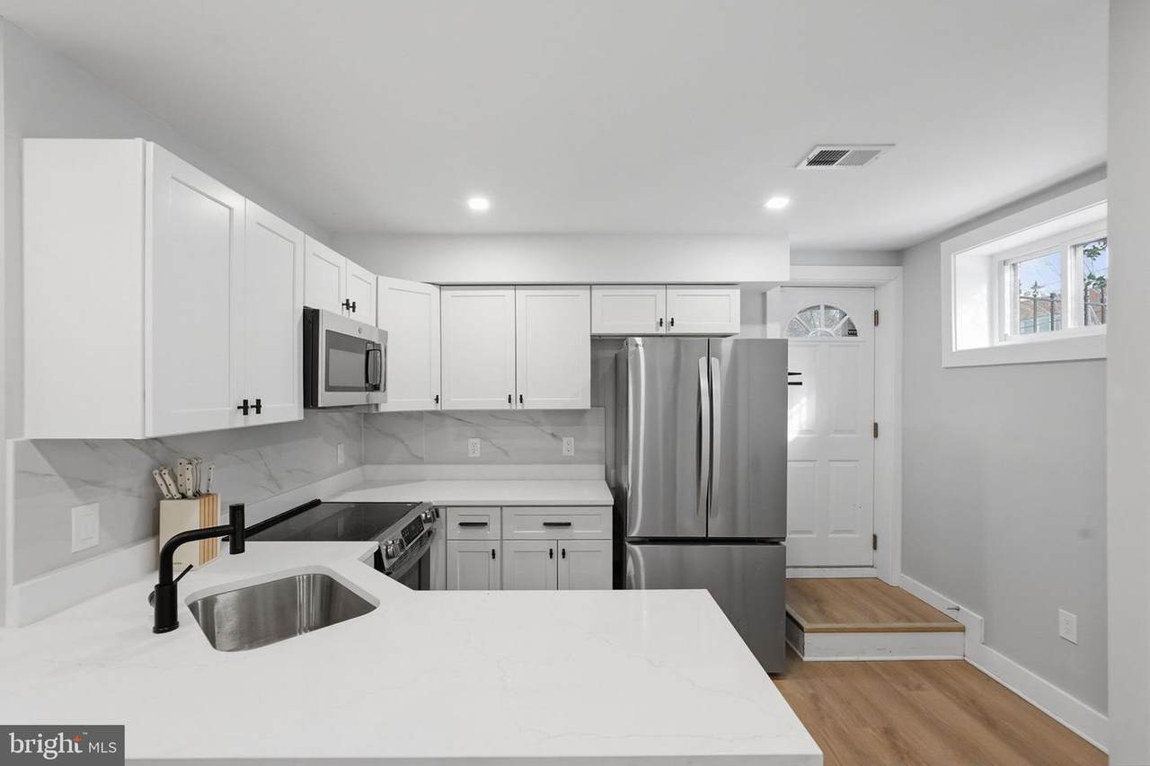 1301 Somerset Place - Photo 1