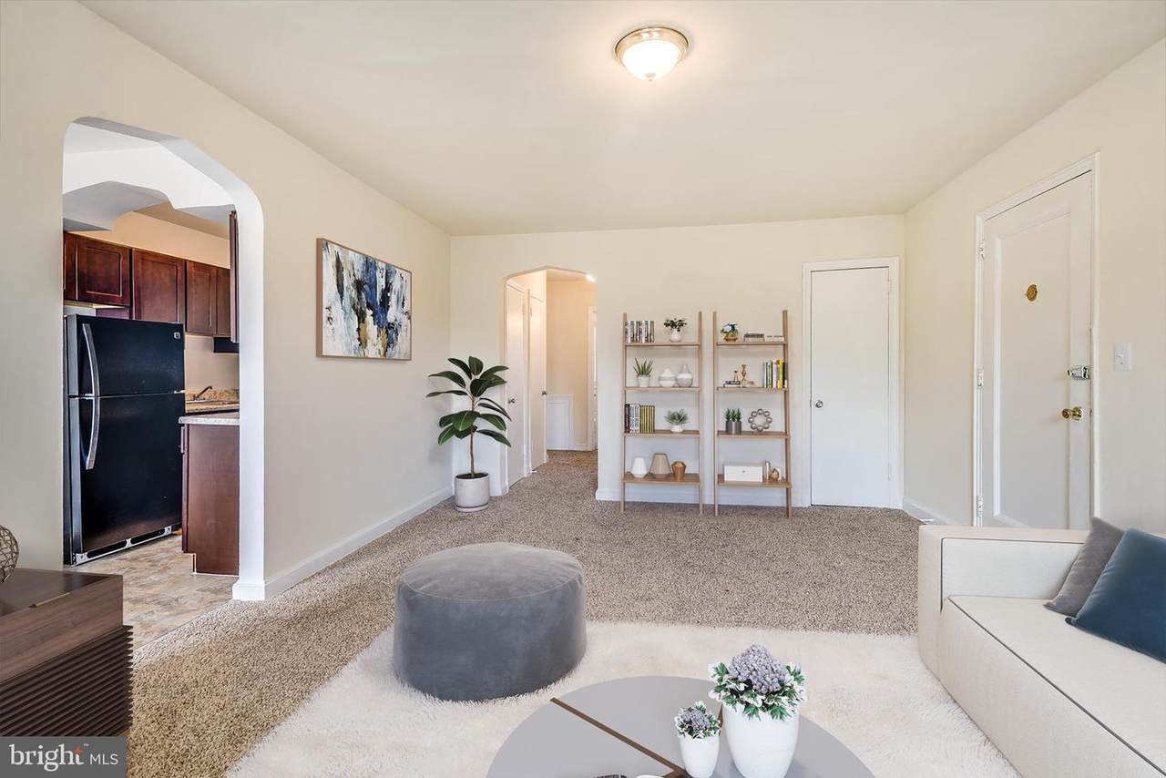 1527 28TH Street - Photo 1