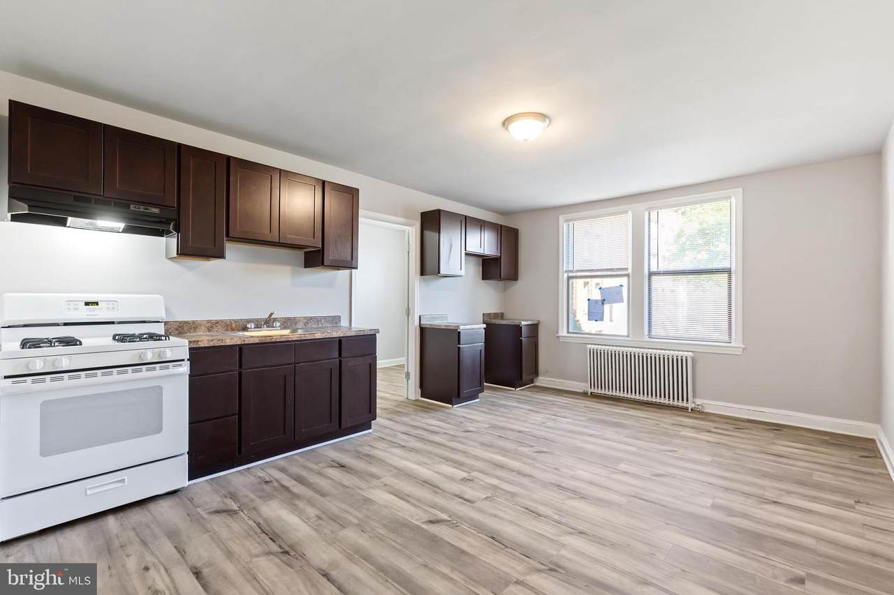 1525 28TH Street - Photo 1