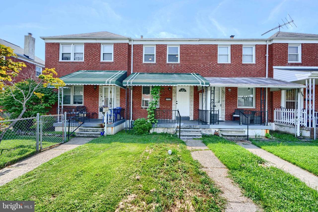 2204 Redthorn Road - Photo 1