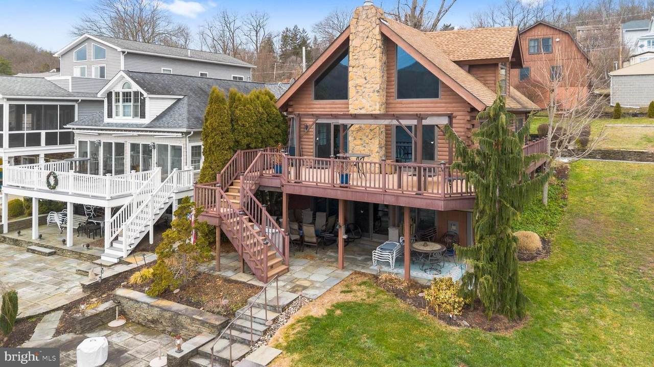 327 Marina Lane - Photo 1
