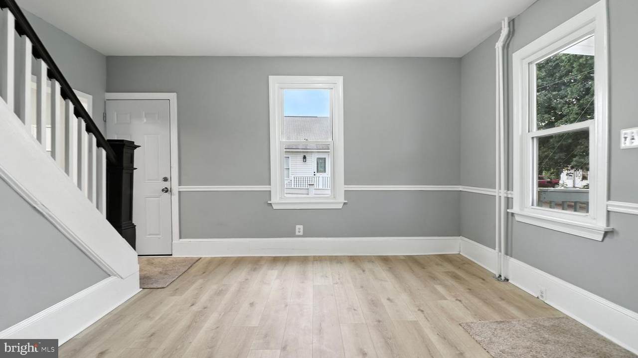 https://bt-photos.global.ssl.fastly.net/brightmls/1280_boomver_1_804497364108-2.jpg