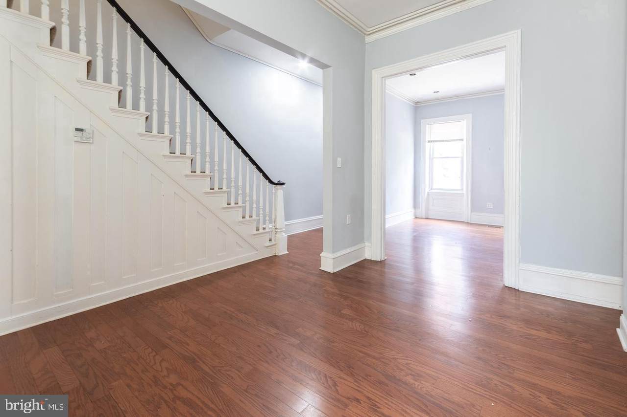 928 18TH Street - Photo 1