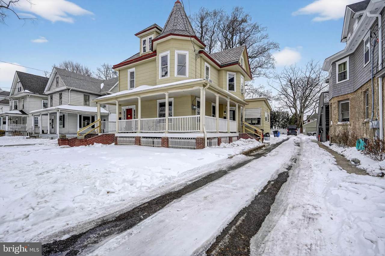 127 7TH Avenue - Photo 1