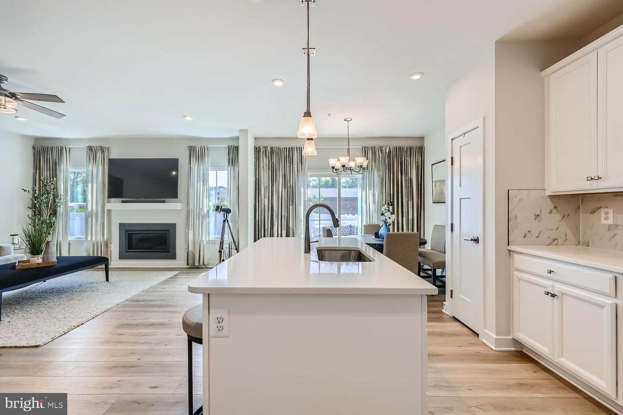 2502 Chessie Way - Photo 1